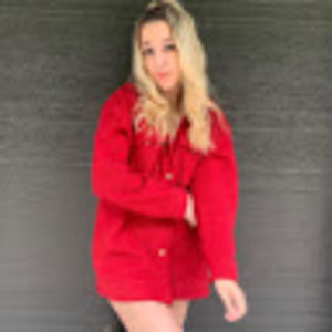 Meet your Posher, Alexandra